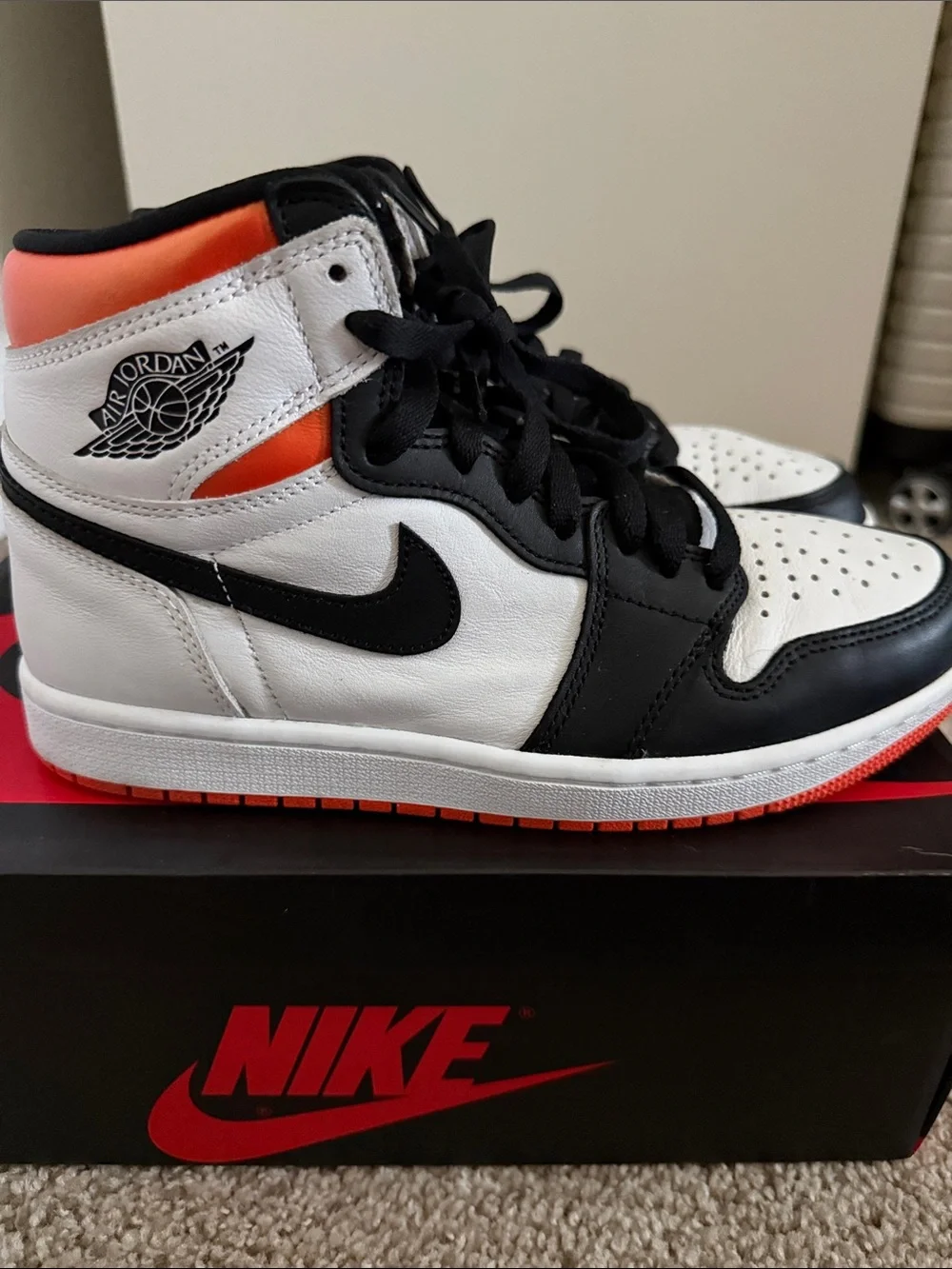Nike Air Jordan 1 High- Electro orange